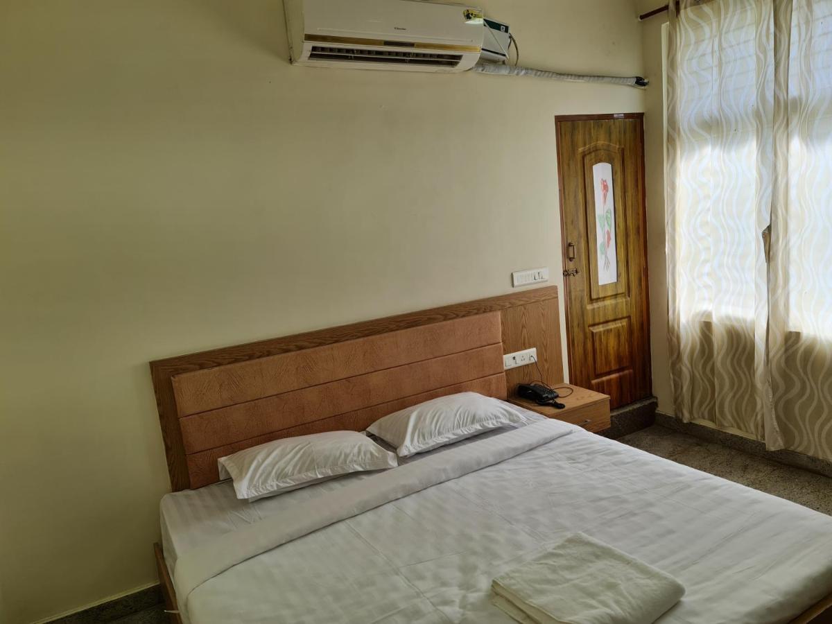 Vijay Shree Inn Vellore Eksteriør bilde